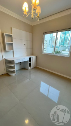 Imagem Apartamento com 3 Quartos à Venda, 122 m² em Centro - Balneário Camboriú Imagem Apartamento com 3 Quartos à Venda, 122 m² em Centro - Balneário Camboriú
