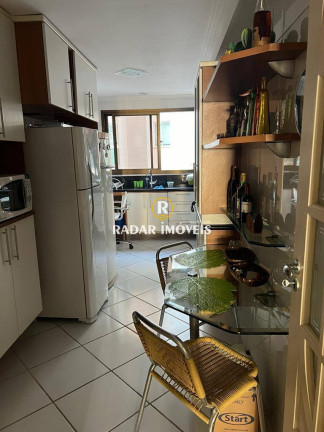 Imagem Apartamento com 3 Quartos à Venda, 200 m² em Algodoal - Cabo Frio