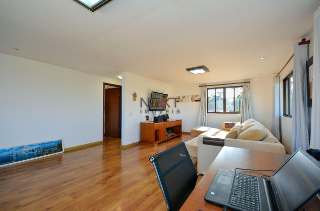 Imagem Casa com 4 Quartos à Venda, 225 m² em Pilarzinho - Curitiba