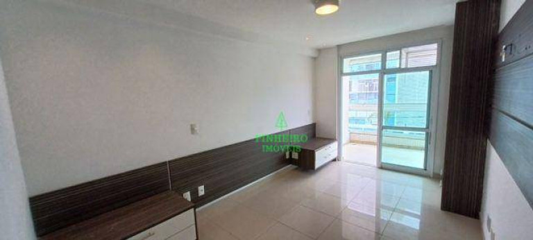 Imagem Apartamento com 4 Quartos à Venda, 141 m² em Piratininga - Niterói
