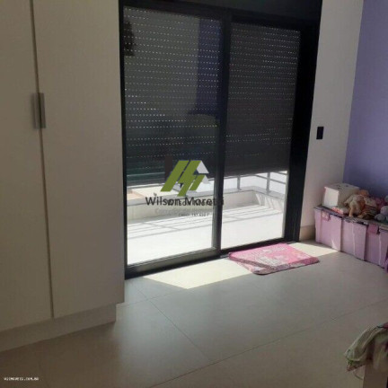 Imagem Casa com 4 Quartos à Venda, 227 m²