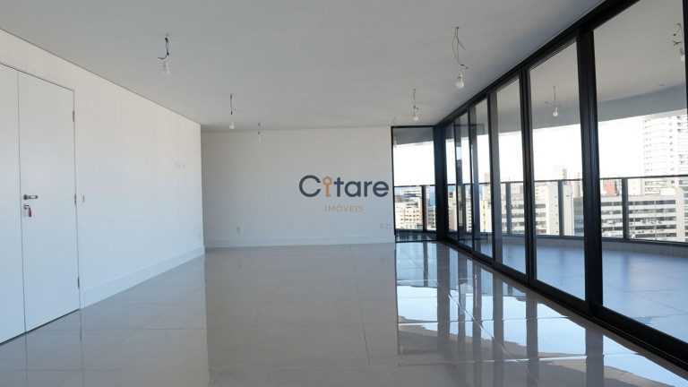 Imagem Apartamento com 4 Quartos à Venda, em Meireles - Fortaleza Imagem Apartamento com 4 Quartos à Venda, em Meireles - Fortaleza