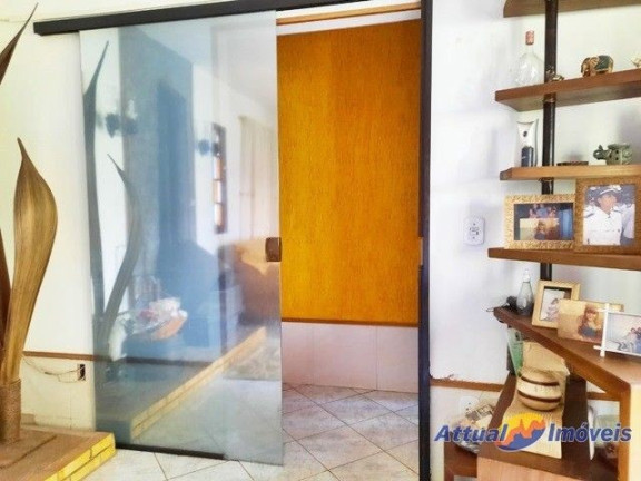 Imagem Casa com 4 Quartos à Venda, 174 m² em Vargem Grande - Teresópolis