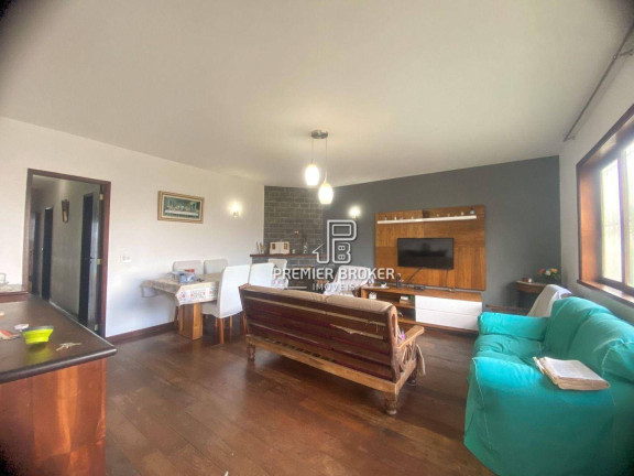 Imagem Casa com 3 Quartos à Venda, 188 m² em Alto - Teresópolis