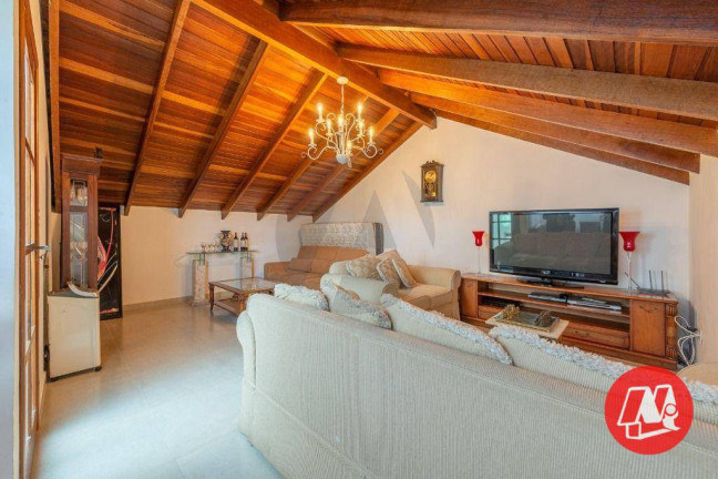 Imagem Sobrado com 3 Quartos à Venda, 308 m² em Jardim Itu Sabará - Porto Alegre