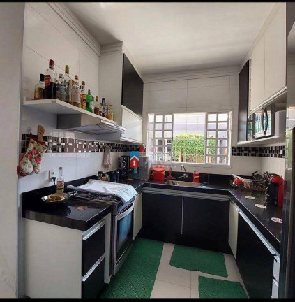 Imagem Casa com 3 Quartos à Venda, 202 m² em Parque Novo Mundo - Americana Imagem Casa com 3 Quartos à Venda, 202 m² em Parque Novo Mundo - Americana