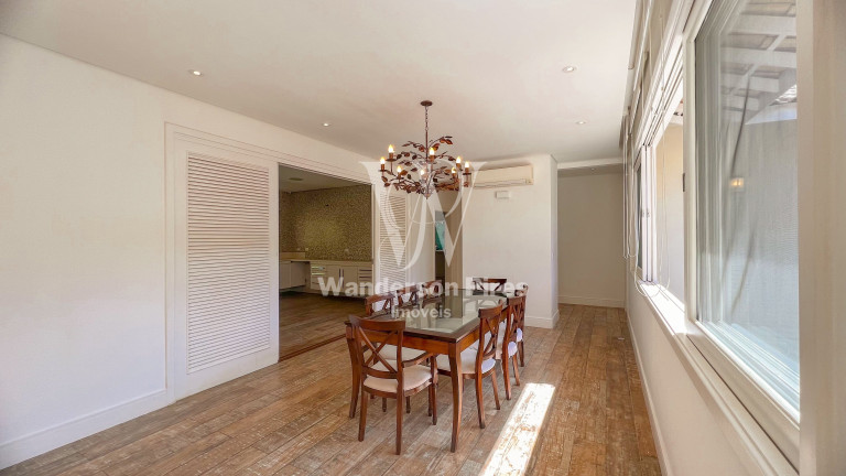 Imagem Casa com 3 Quartos à Venda, 523 m² em Vila Velha - Santana De Parnaíba