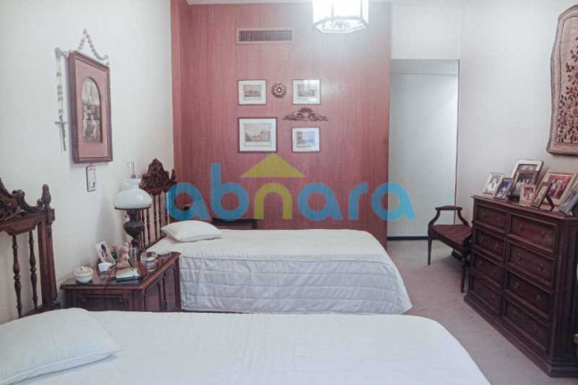 Imagem Apartamento com 4 Quartos à Venda, 280 m² em Copacabana - Rio De Janeiro Imagem Apartamento com 4 Quartos à Venda, 280 m² em Copacabana - Rio De Janeiro