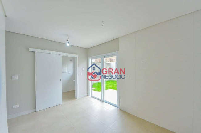 Imagem Sobrado com 3 Quartos à Venda, 121 m² em Xaxim - Curitiba Imagem Sobrado com 3 Quartos à Venda, 121 m² em Xaxim - Curitiba