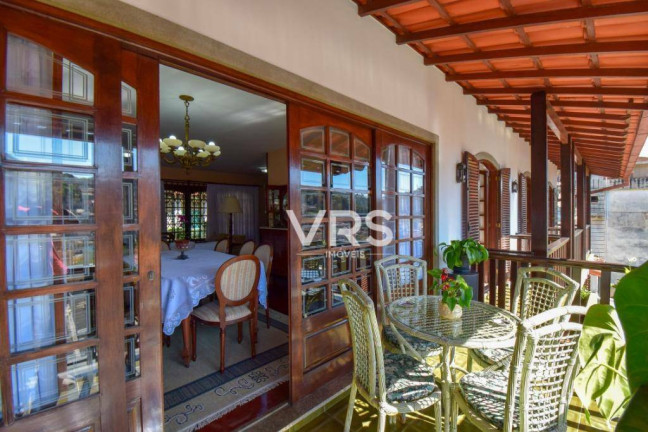 Imagem Casa com 6 Quartos à Venda, 700 m² em Tijuca - Teresópolis