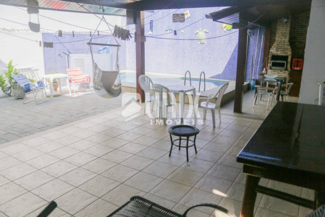 Imagem Casa com 5 Quartos à Venda, 500 m² em Parque Turf Club - Campos Dos Goytacazes
