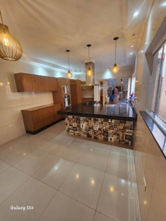 Casa com 3 Quartos à Venda, 140 m² em Residencial Estoril - Taubaté