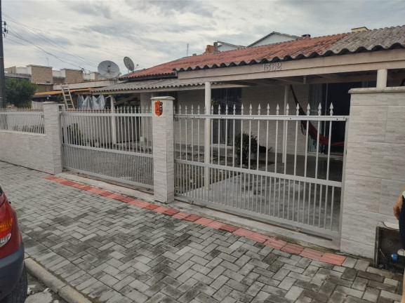 Imagem Casa com 3 Quartos à Venda, 120 m² em Morretes - Itapema Imagem Casa com 3 Quartos à Venda, 120 m² em Morretes - Itapema