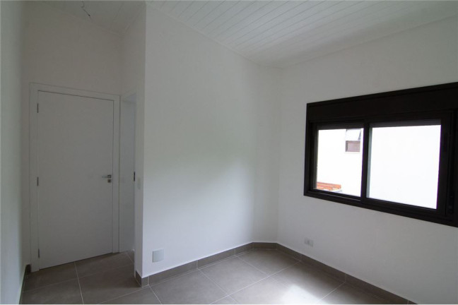 Imagem Casa com 3 Quartos à Venda, em Camburi - São Sebastião Imagem Casa com 3 Quartos à Venda, em Camburi - São Sebastião