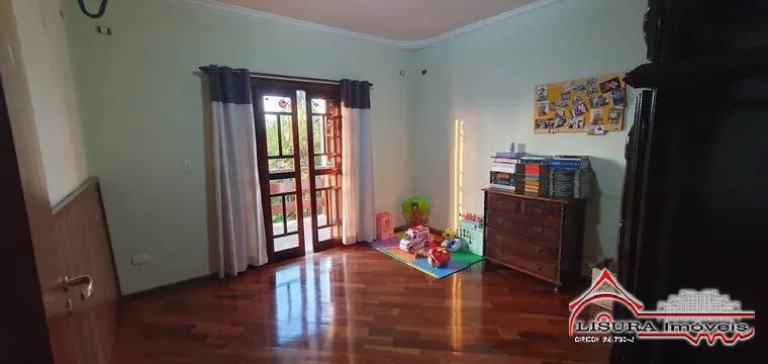 Imagem Casa com 4 Quartos à Venda, 425 m² em Jardim Santa Maria - Jacareí Imagem Casa com 4 Quartos à Venda, 425 m² em Jardim Santa Maria - Jacareí