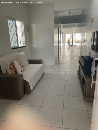 Imagem Casa com 2 Quartos à Venda, 65 m² em Araturi - Caucaia