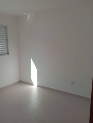 Imagem Apartamento com 2 Quartos à Venda, 42 m² em Calixtolândia - Anápolis