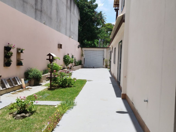 Imagem Casa com 3 Quartos à Venda, 300 m² em Perocão - Guarapari Imagem Casa com 3 Quartos à Venda, 300 m² em Perocão - Guarapari