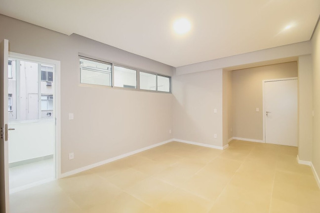 Imagem Apartamento com 3 Quartos à Venda, 128 m² em Copacabana - Rio De Janeiro