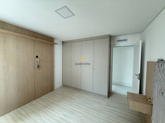 Imagem Apartamento com 3 Quartos para Alugar, 130 m² em Meia Praia - Itapema