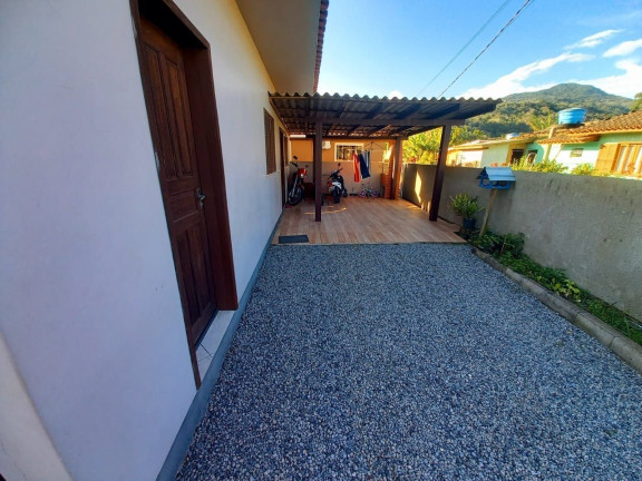 Imagem Imóvel com 7 Quartos à Venda, 170 m² em Ressacada - Garopaba Imagem Imóvel com 7 Quartos à Venda, 170 m² em Ressacada - Garopaba