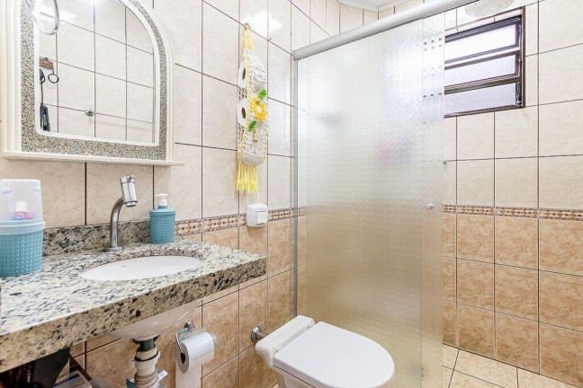 Imagem Casa com 3 Quartos à Venda, 231 m² em Vila Carmosina - São Paulo