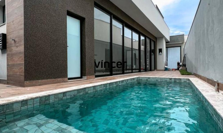 Imagem Casa com 4 Quartos à Venda, 245 m² em Residencial Goiânia Golfe Clube - Goiânia