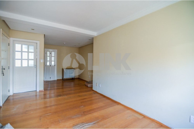 Imagem Apartamento com 2 Quartos à Venda, 70 m² em Mont Serrat - Porto Alegre