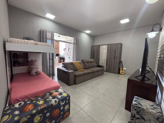 Imagem Casa com 3 Quartos à Venda, 275 m² em Cabral - Contagem Imagem Casa com 3 Quartos à Venda, 275 m² em Cabral - Contagem