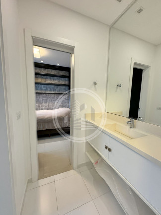 Imagem Apartamento com 4 Quartos à Venda, 131 m² em Centro - Balneário Camboriú Imagem Apartamento com 4 Quartos à Venda, 131 m² em Centro - Balneário Camboriú