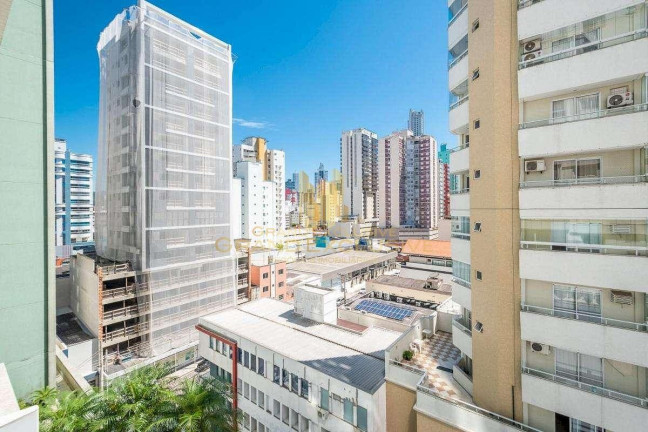 Imagem Apartamento com 3 Quartos à Venda, 125 m² em Centro - Balneário Camboriú Imagem Apartamento com 3 Quartos à Venda, 125 m² em Centro - Balneário Camboriú