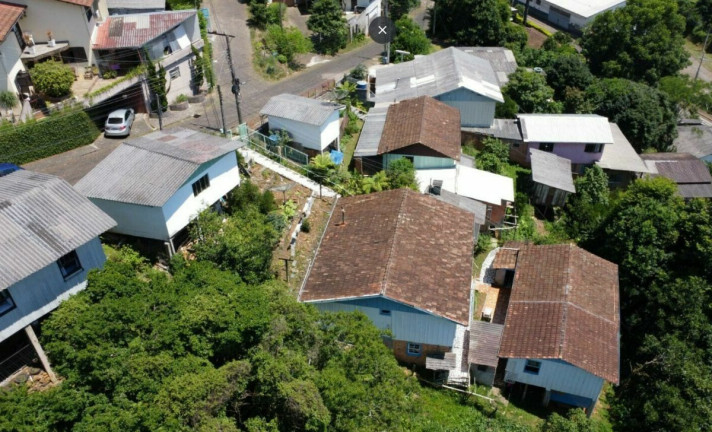 Imagem Casa com 3 Quartos à Venda, 297 m² em Universitário - Videira