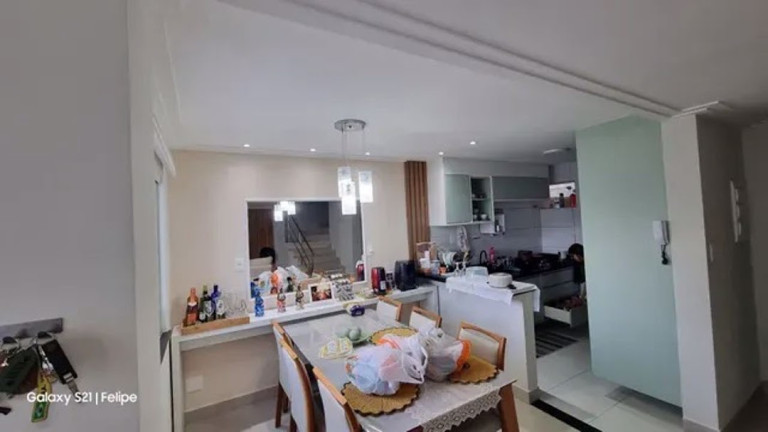 Imagem Casa com 4 Quartos à Venda, 100 m² em Estrada Do Coco - Lauro De Freitas