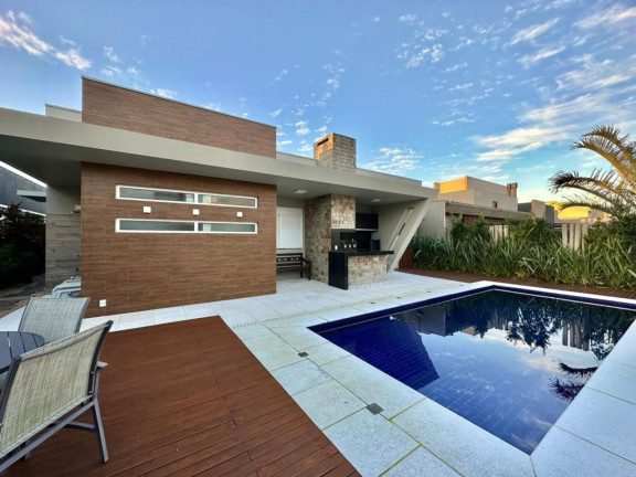Imagem Casa com 4 Quartos à Venda, 200 m² em Centro - Xangri-la