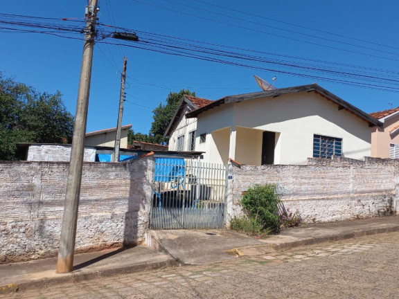 Casa com 2 Quartos à Venda,  em Centro - Getulina