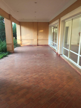 Casa com 3 Quartos para Alugar, 640 m² em Alphaville - Santana De Parnaíba