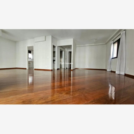 Imagem Imóvel com 3 Quartos à Venda, 167 m² em Moema - São Paulo