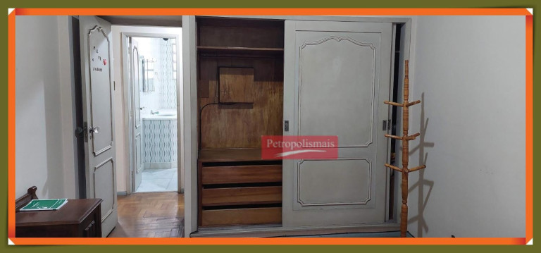 Imagem Apartamento com 3 Quartos à Venda,  em Centro - Petrópolis