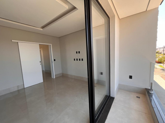 Imagem Casa com 4 Quartos à Venda, 300 m² em Condomínio Belvedere Ii - Cuiabá