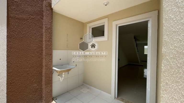 Imagem Casa com 4 Quartos à Venda, 127 m²