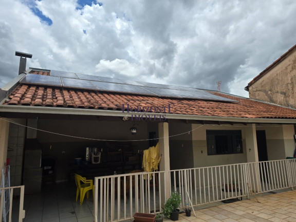 Imagem Casa com 4 Quartos à Venda, 225 m² em Amambaí - Campo Grande