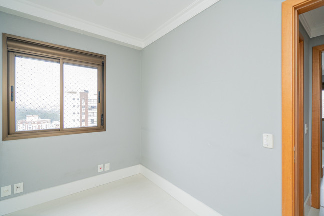 Imagem Apartamento com 2 Quartos à Venda, 67 m² em Passo Da Areia - Porto Alegre
