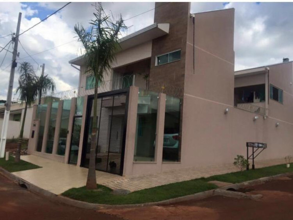 Imagem Sobrado com 4 Quartos à Venda, 260 m² em Centro - Mandaguari 