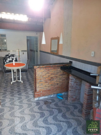 Imagem Casa com 2 Quartos à Venda, 130 m² Imagem Casa com 2 Quartos à Venda, 130 m²