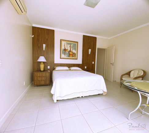 Imagem Casa com 4 Quartos à Venda, 620 m² em Jurerê - Florianópolis
