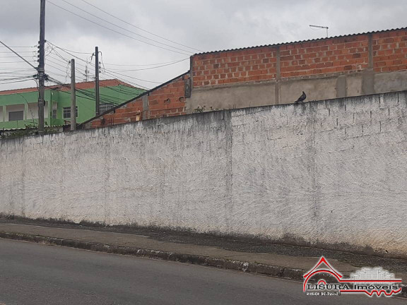 Terreno à Venda, 136 m² em Parque Imperial - Jacareí