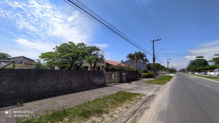 Imagem Sobrado com 5 Quartos para Temporada, 269 m² em Barra Do Saí - Itapoá Imagem Sobrado com 5 Quartos para Temporada, 269 m² em Barra Do Saí - Itapoá