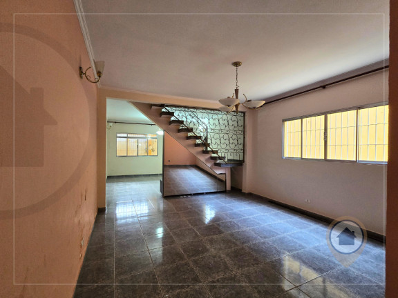 Imagem Casa com 4 Quartos à Venda, 180 m² em Guarulhos