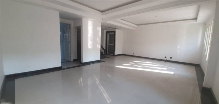 Imagem Casa com 4 Quartos à Venda, 221 m² em Mirim - Praia Grande Imagem Casa com 4 Quartos à Venda, 221 m² em Mirim - Praia Grande