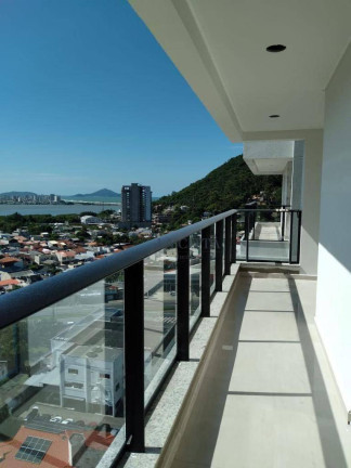 Apartamento com 2 Quartos à Venda, 83 m² em Fazenda - Itajaí